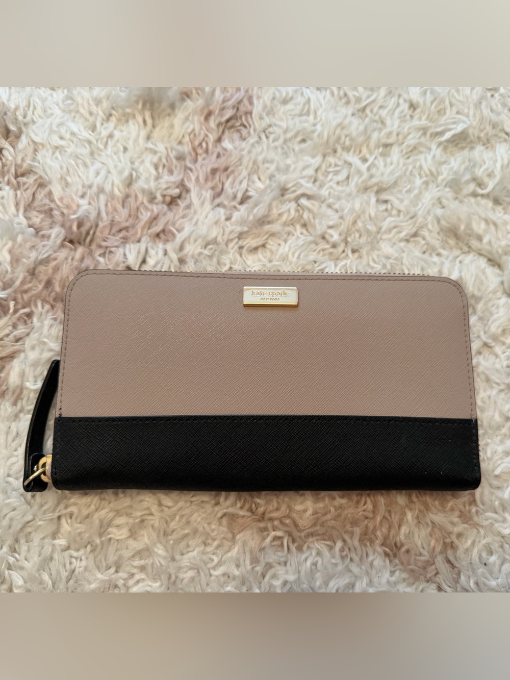 Kate Spade Two Tone Large Zipper Wallet
